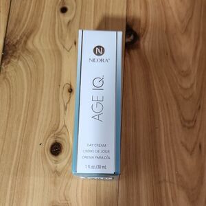 Neora AGE IQ Day Cream - NEW- Still Sealed In Plastic